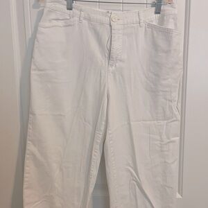 White cotton spandex  crop pant